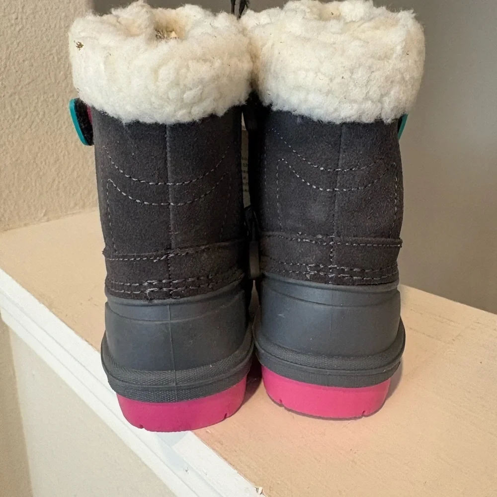Cat & Jack Toddler Girls Winter Boots Sz 5 Journey Snow Waterproof Gray